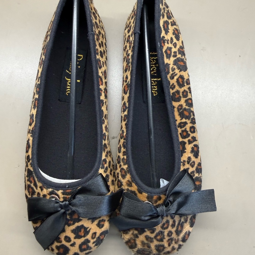 New Women's Daisy Lane Ballet Flat Leopard with Bow Shoes Sizes 7.5, 8.5, Or 9